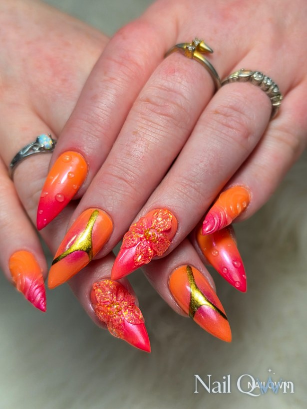 Structured set, handpainted art, 3d accents